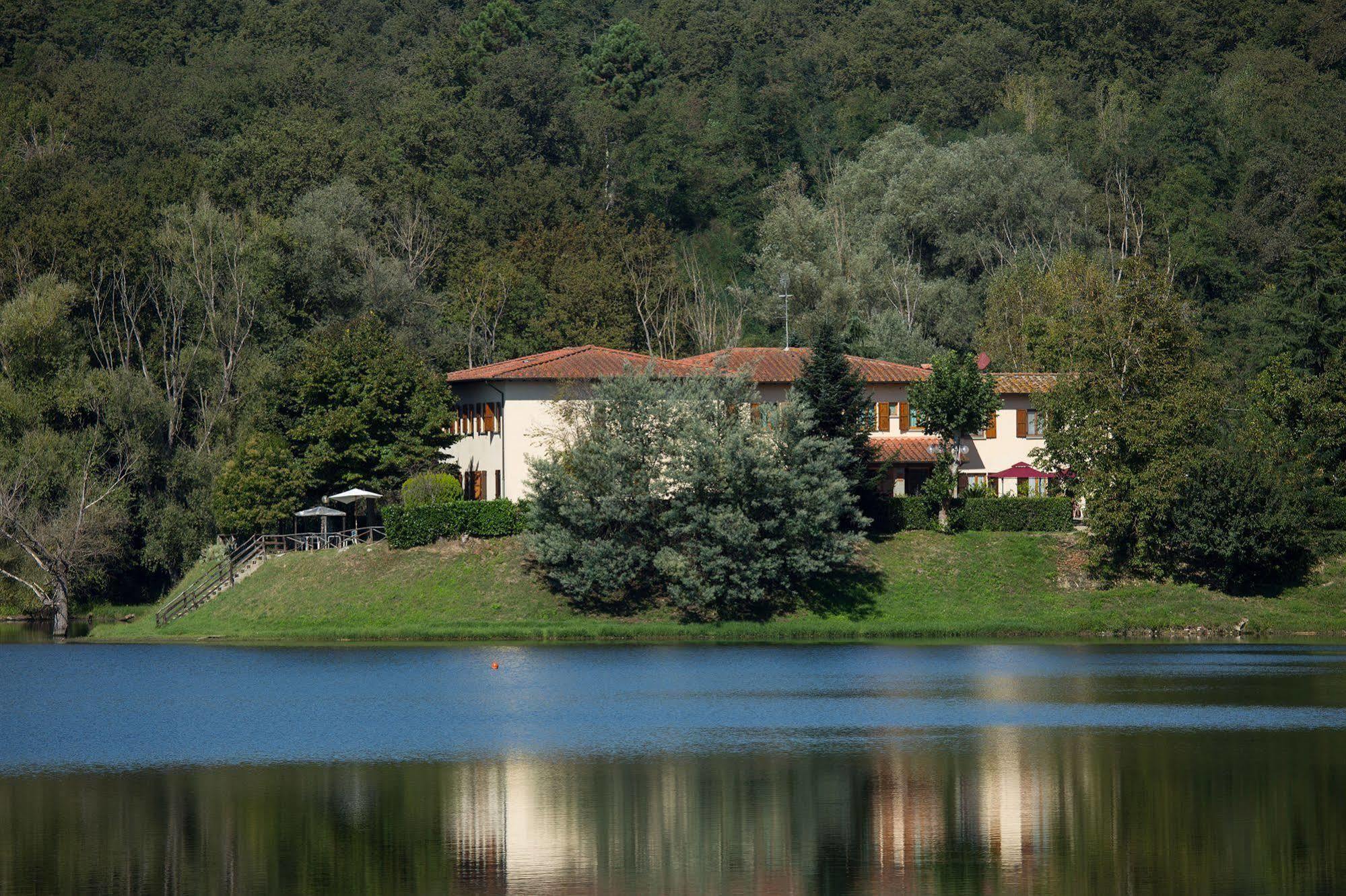 Hotel Del Lago Cavriglia Extérieur photo